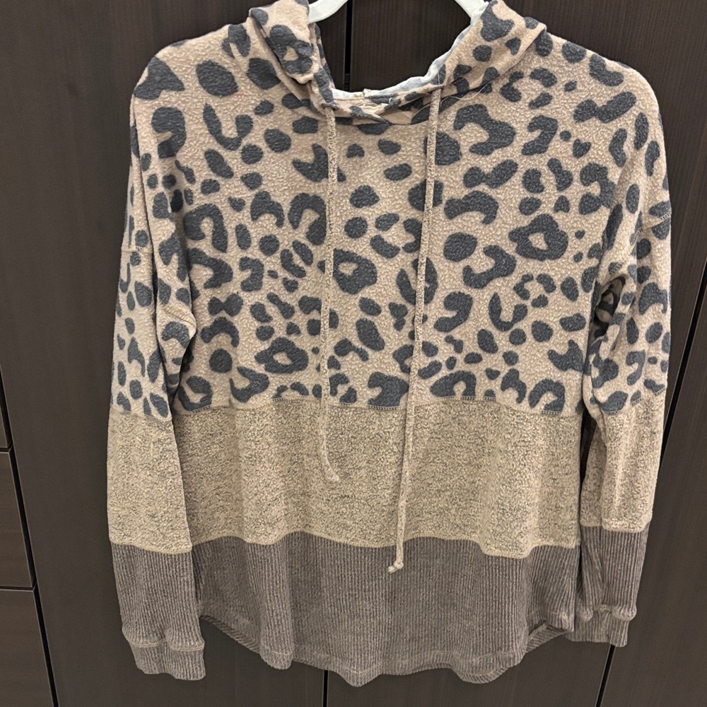 Hem & Thread Leopard Print Hoodie - Gray and Tan
